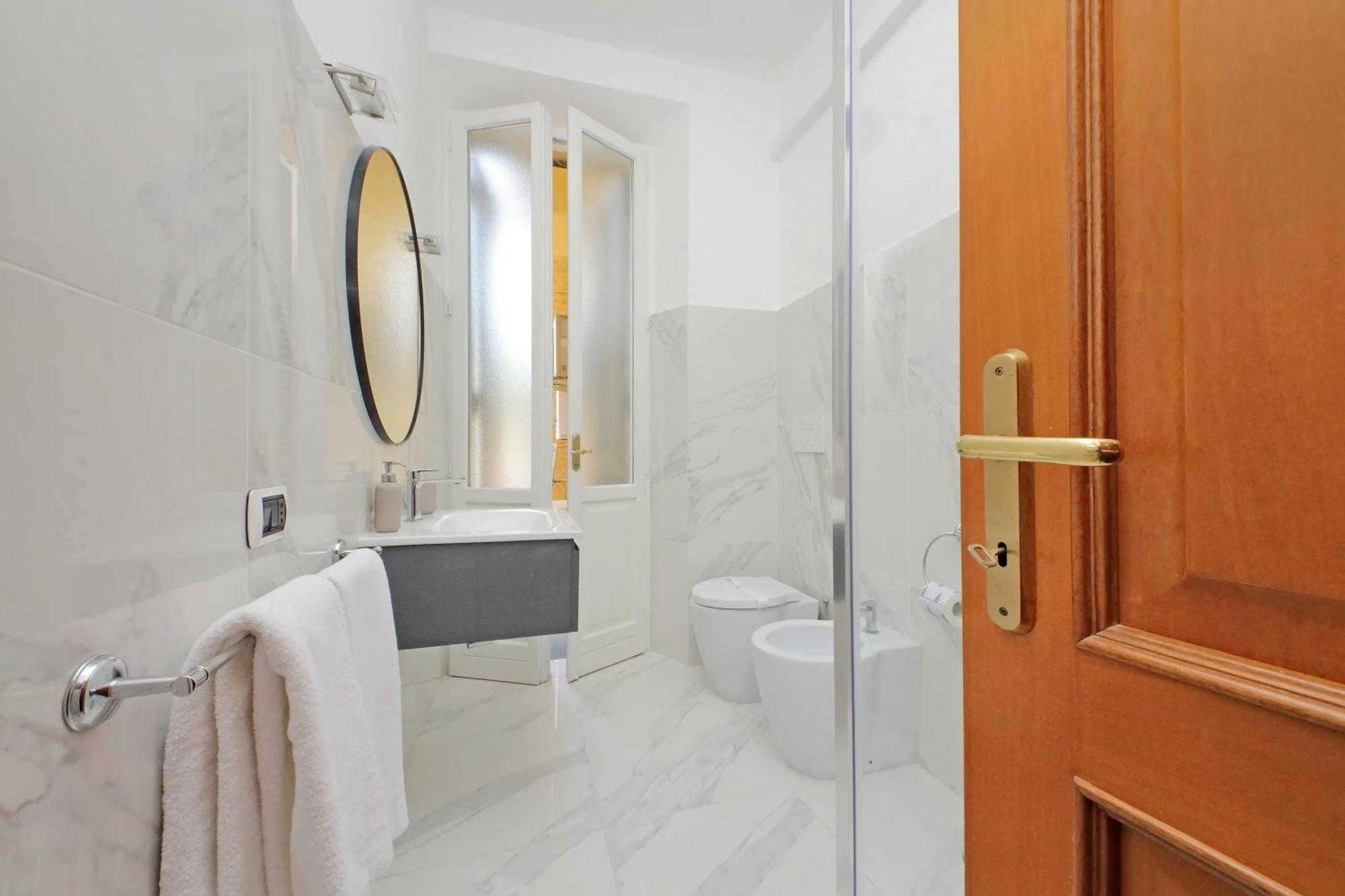 Ych-Comfortable 2 Bedrooms Flat Near Colosseum Rom Exterior foto
