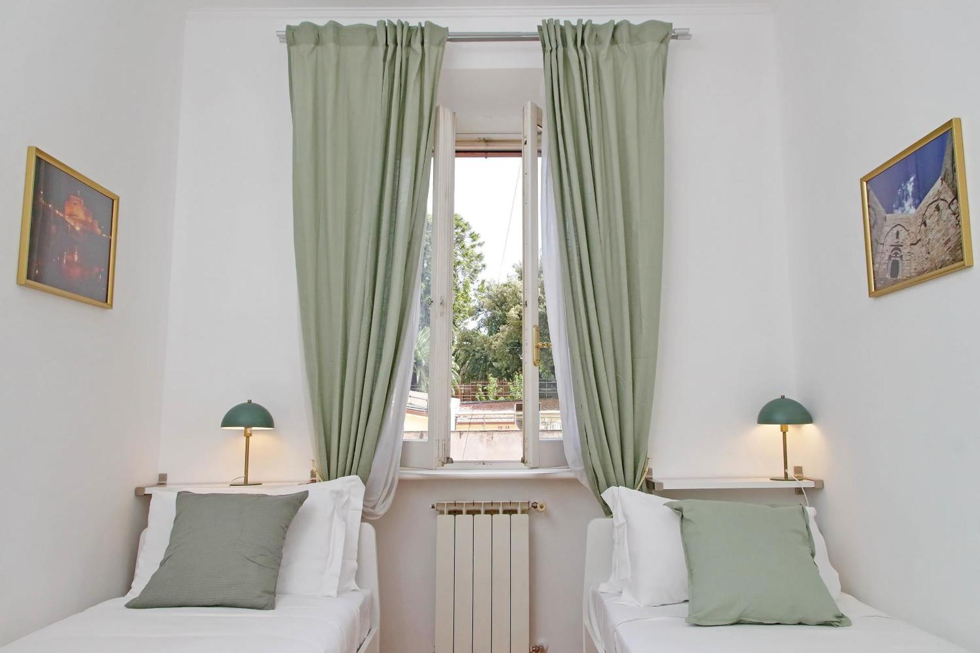 Ych-Comfortable 2 Bedrooms Flat Near Colosseum Rom Exterior foto